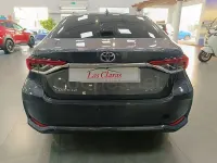 Usado Toyota Corolla Eco 140 CV (102 kW) 2025 Gris / plata Berlina