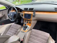 Usado VW Passat Highline 140 CV (102 kW) 2006 Azul Familiar