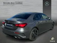 Usado Mercedes A180 136 CV (100 kW) 2025 Gris / plata Berlina