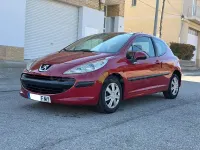 Usado Peugeot 207 110 HP (80 kW) 2007 Vermelho Sedan