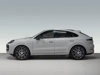 Usado Porsche Cayenne Black Edition 470 CV (345 kW) 2026 Gris / plata SUV
