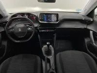 Usado Peugeot 2008 Active 100 CV (73 kW) 2020 Blanco SUV