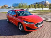 Usado Ford Focus Trend 120 CV (88 kW) 2023 Rojo Familiar