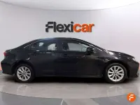 Usado Toyota Corolla Active 122 CV (89 kW) 2022 Negro Berlina