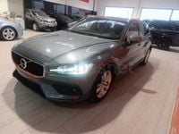 Usado Volvo V60 Kinetic 150 CV (110 kW) 2019 Gris / plata Familiar