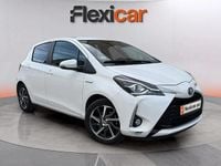 Usado Toyota Yaris Hybrid 100 CV (73 kW) 2020 Blanco Berlina