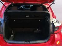 Usado Toyota Yaris Hybrid Style 116 CV (85 kW) 2022 Rojo