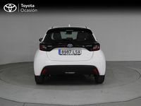 Usado Toyota Yaris Hybrid Business Edition 116 CV (85 kW) 2021 Blanco Berlina