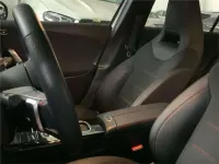 Usado Mercedes A180 136 CV (100 kW) 2025 Gris / plateado Berlina