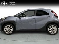 Usado Toyota Aygo X Play 72 CV (52 kW) 2025 Gris / plata SUV