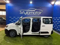 Usado Citroën Berlingo Feel 102 CV (75 kW) 2021 Blanco Monovolumen
