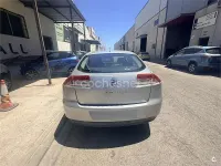 Usado Renault Laguna III Dynamique 150 CV (110 kW) 2007 Gris / plata Berlina