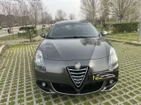 Usado Alfa Romeo Giulietta 170 CV (125 kW) 2015 Gris Utilitario