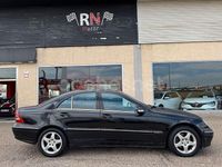 Usado Mercedes C270 Avantgarde 170 CV (125 kW) 2001 Negro Berlina
