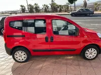 Usado Fiat Qubo Active 77 CV (56 kW) 2016 Rojo Monovolumen