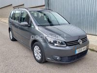 Usado VW Touran Advance 105 CV (77 kW) 2014 Gris / plata Monovolumen