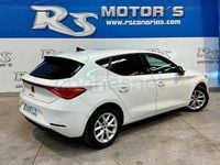 Używany Seat Leon Style 110 KM (80 kW) 2022 Biały Sedan/Limuzyna