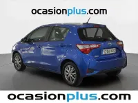 Usado Toyota Yaris Active 111 CV (81 kW) 2017 Azul Utilitario