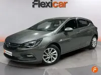 Usado Opel Astra Dynamic 150 CV (110 kW) 2019 Gris Berlina