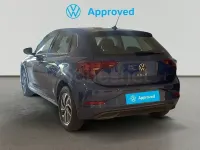 Usado VW Polo Life 95 CV (69 kW) 2024 Azul Berlina