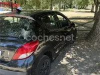 Usado Peugeot 207 70 CV (51 kW) 2011 Negro Berlina