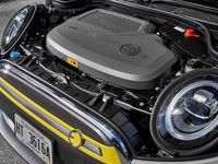 Usado Mini Cooper SE 135 kW (184 CV) 2022 Verde Utilitario