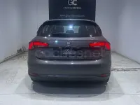 Usado Fiat Tipo Easy 95 CV (69 kW) 2019 Gris / plata Berlina