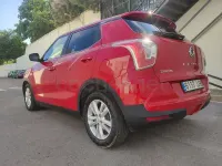 Usado SsangYong Tivoli Limited 128 CV (94 kW) 2015 Rojo SUV