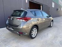 Usado Toyota Auris Business Edition 116 CV (85 kW) 2017 Marrón Utilitario