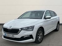 Usado Skoda Scala 95 CV (69 kW) 2022 Blanco Utilitario