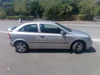 Usado Opel Astra Comfort 82 CV (60 kW) 1998 Gris / plata Berlina