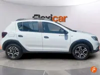 Usado Dacia Sandero Comfort 101 CV (74 kW) 2020 Blanco Utilitario