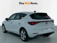 Usado Seat Leon FR 204 CV (150 kW) 2025 Blanco Berlina