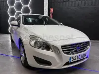 Usado Volvo S60 Summum 115 CV (84 kW) 2012 Blanco Berlina