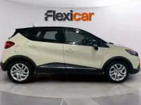 Usado Renault Captur Intens 120 CV (88 kW) 2015 Beige SUV