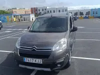 Usado Citroën Berlingo Shine 100 CV (73 kW) 2018 Gris / plata Monovolumen