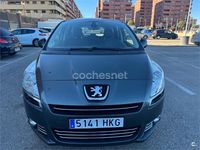 Usado Peugeot 5008 112 CV (82 kW) 2012 Gris / plata Monovolumen