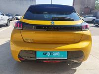 Usado Peugeot e-208 GT 100 kW (136 CV) 2021 Dorado Utilitario