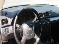 Usado Audi A4 140 CV (102 kW) 2006 Azul Berlina