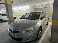 Usado Opel Astra Cosmo 115 CV (84 kW) 2010 Gris / plata Berlina