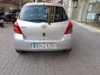 Usado Toyota Yaris Active 69 CV (50 kW) 2009 Gris / plata Utilitario
