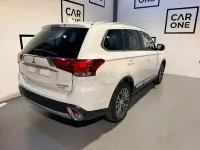Usado Mitsubishi Outlander Motion 150 CV (110 kW) 2017 Blanco SUV
