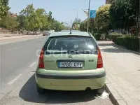 Usado Citroën C3 61 CV (44 kW) 2004 Verde Berlina