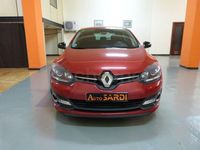Usado Renault Mégane LIMITED 115 CV (84 kW) 2014 Granate Berlina