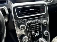 Usado Volvo V60 Momentum 181 CV (133 kW) 2015 Negro Familiar