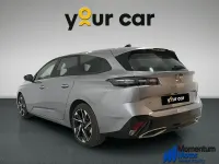Usado Peugeot 308 SW Allure 145 CV (106 kW) 2025 Gris / plata Familiar