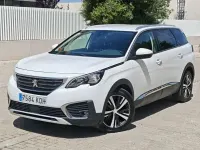 Usado Peugeot 5008 Allure 165 CV (121 kW) 2017 Blanco SUV