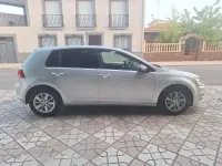 Usado VW Golf VII Business 105 CV (77 kW) 2015 Gris / plata Berlina