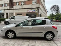 Usado Peugeot 308 120 CV (88 kW) 2008 Gris / plata Berlina