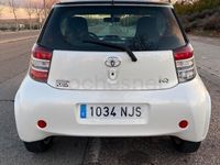 Usado Toyota iQ 99 CV (72 kW) 2011 Blanco Utilitario